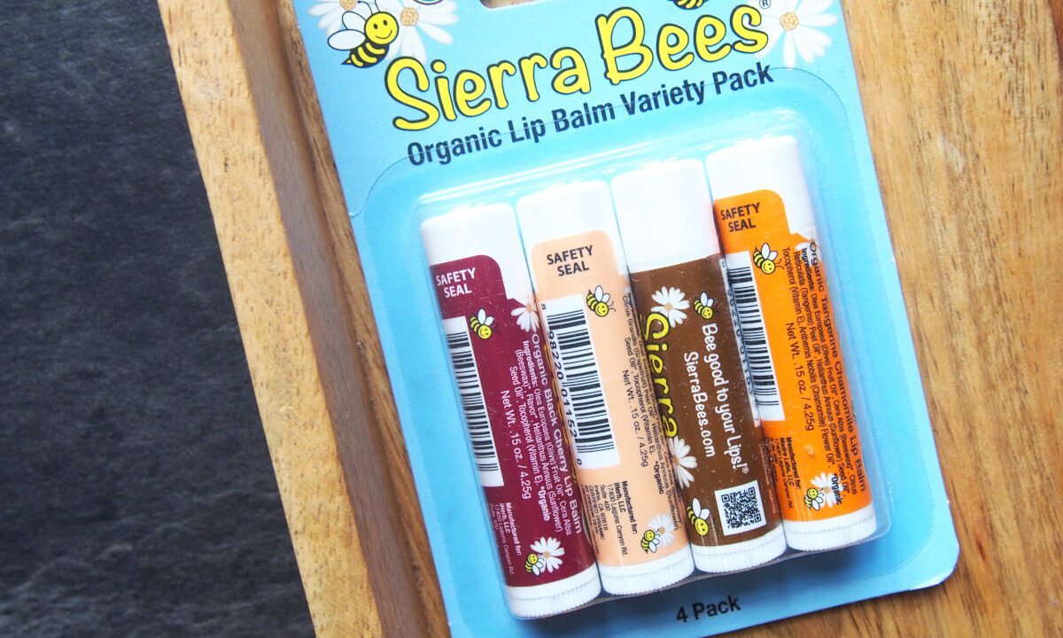 Balzámy na rty iHerb